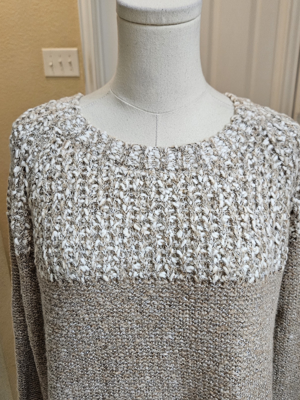 FATE Cozy Two-Tone Scoop Neck Sweater in Taupe and Cream Size Medium NWT - Picture 4 of 12